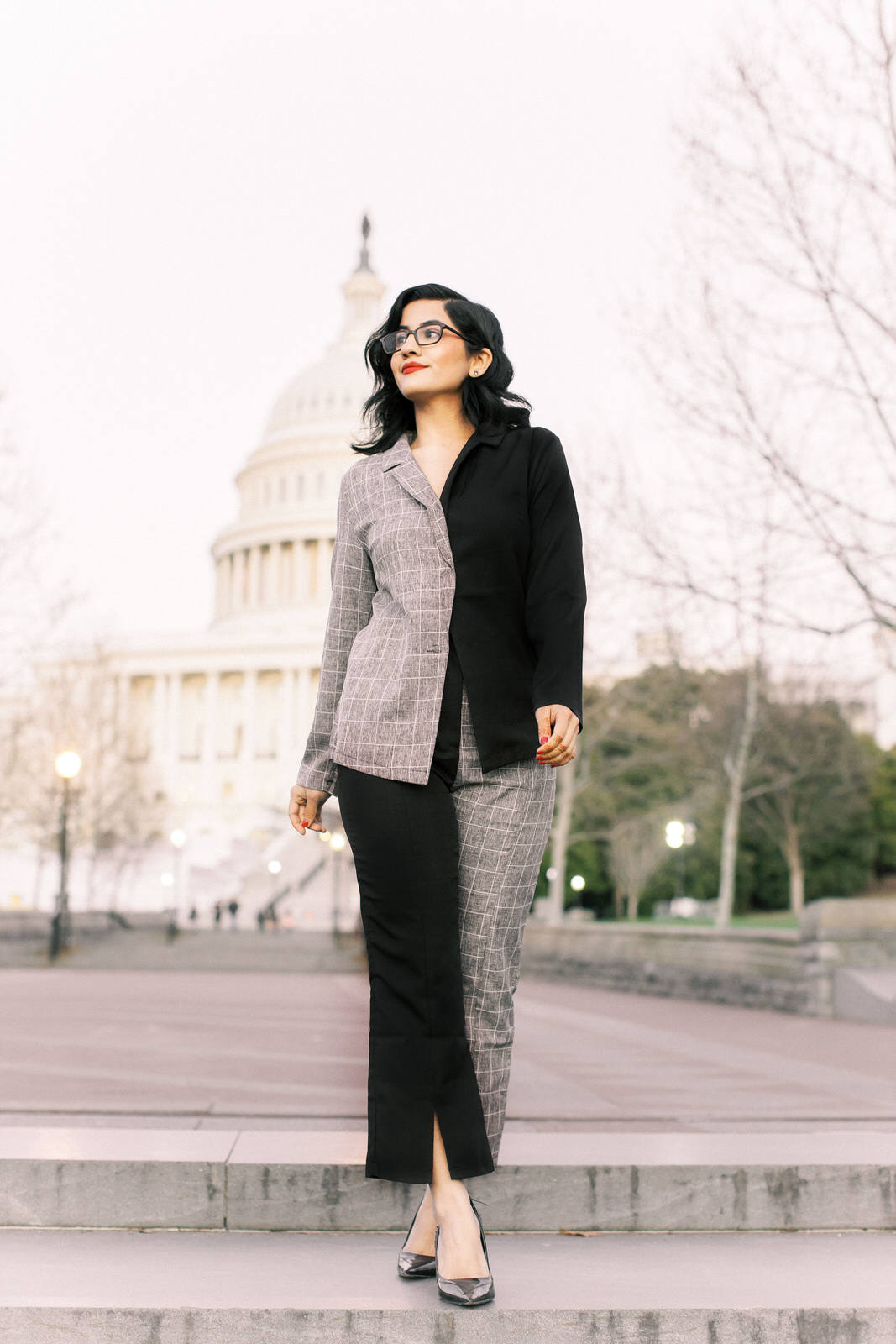 Headshot with the US Capitol Background by Elite Corporate Headshots